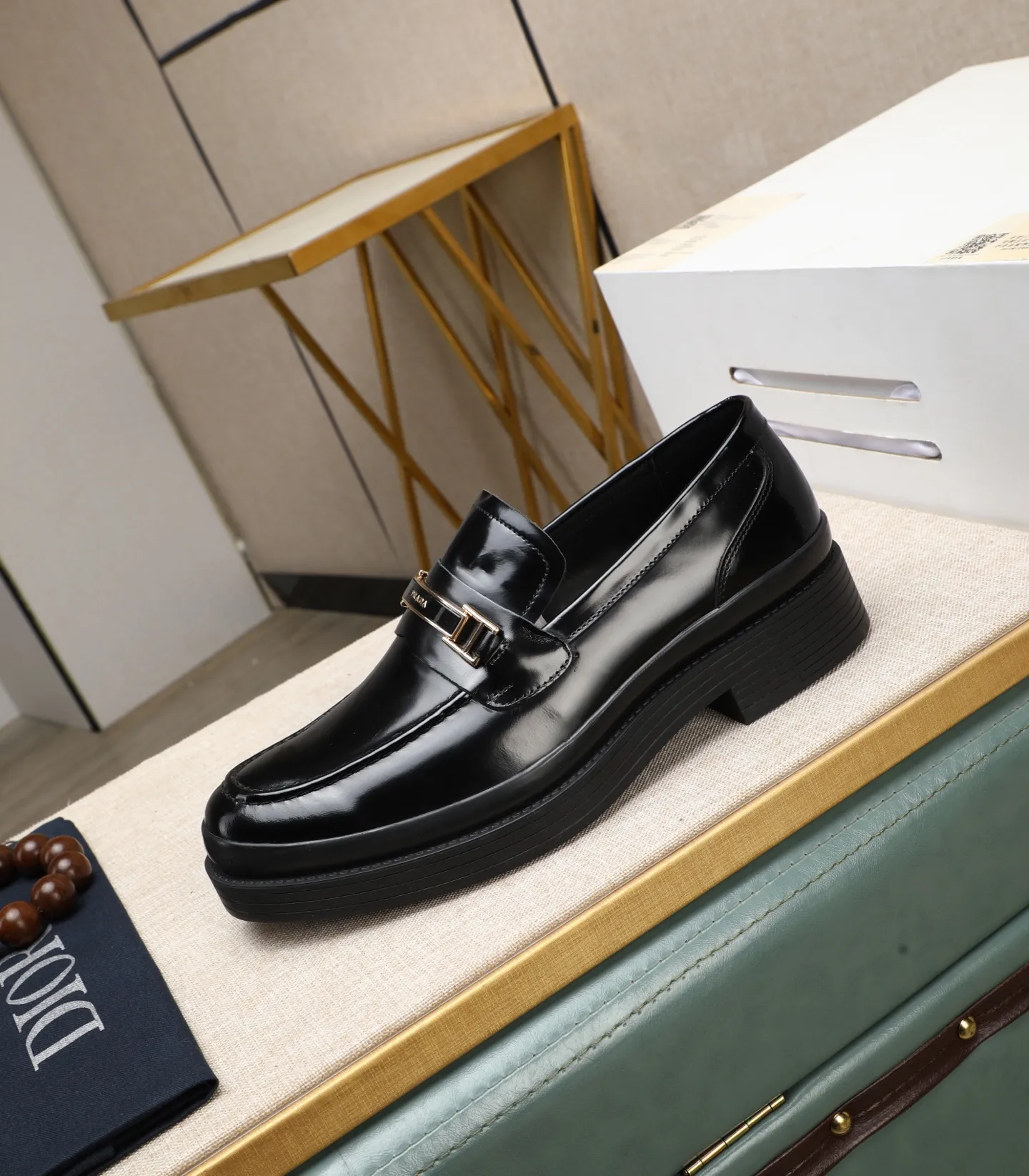 Men's men's shoes 💰540 (water-dyed cow leather) 📛📛PRADA high-end counter's latest formal business leather shoes 👔original and highest quality! Imported from Italy 🇮🇹 first-layer calfskin fabric ➕ cowhide lining Original outsole Formal size: 38➖44 (45 customized)